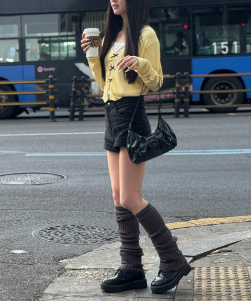 Nia(ニア)の「Nia(ニア)/ドット柄 レイヤード風リボン付き長袖カットソー(Tシャツ/カットソー・レディース・イエロー/ネイビー・FREE)」の12枚目の写真