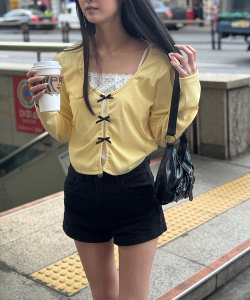Nia(ニア)の「Nia(ニア)/ドット柄 レイヤード風リボン付き長袖カットソー(Tシャツ/カットソー・レディース・イエロー/ネイビー・FREE)」の19枚目の写真