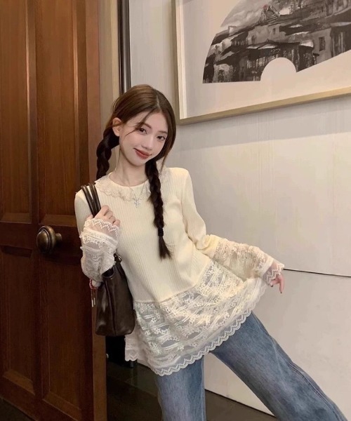 Ritzy(リッツィー)の「衿&裾レース付きフェイク仕様ロングスリーブTシャツ(Tシャツ/カットソー・レディース・ベージュ・M)」の6枚目の写真