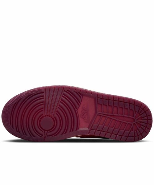 JORDAN BRAND(ジョーダンブランド)の「エア ジョーダン 1 MID SE ウィメンズシューズ / Air Jordan 1 Mid SE Women's Shoes IB7018-600 Team Red(スニーカー・レディース・レッド・22/26/25.5/25/24.5/24/23.5/23/22.5)」の2枚目の写真