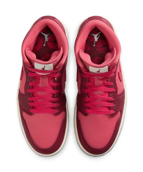 JORDAN BRAND(ジョーダンブランド)の「エア ジョーダン 1 MID SE ウィメンズシューズ / Air Jordan 1 Mid SE Women's Shoes IB7018-600 Team Red(スニーカー・レディース・レッド・22/26/25.5/25/24.5/24/23.5/23/22.5)」の4枚目の写真