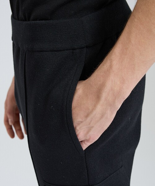 DESIGNWORKS(デザインワークス)の「【セットアップ対応】コンバットニットパンツ(スラックス・メンズ・ブラック/グレイッシュベージュ・46/48/50)」の13枚目の写真