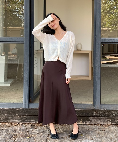 Siel（シエル）の「サテンロングスカート（スカート・レディース・ブラウン/ベージュ/ブラック/ライトブルー・LARGE/MEDIUM）」の19枚目の写真