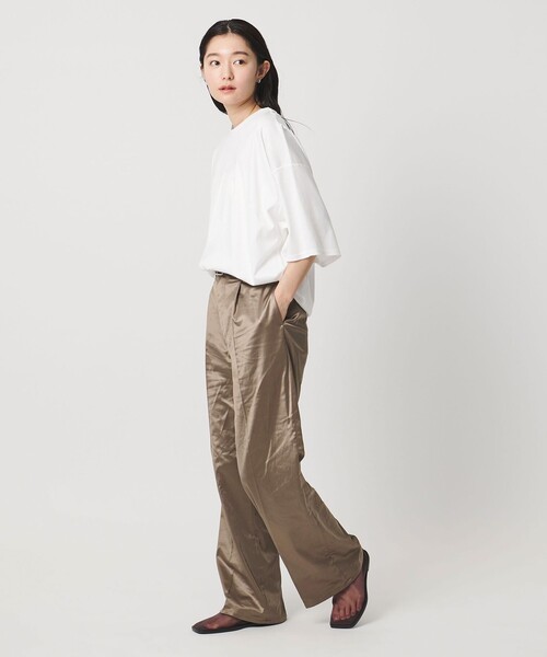 MARW UNITED ARROWS（マルゥ ユナイテッドアローズ）の「＜MARW UNITED ARROWS＞サテン ストレート パンツ（その他パンツ・レディース・モカ/ネイビー・38/36）」の4枚目の写真