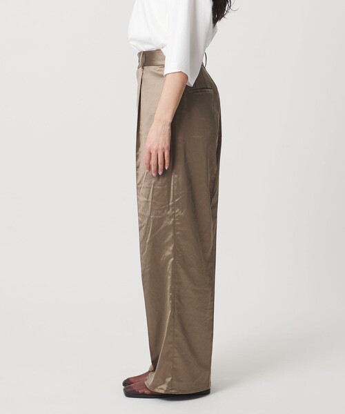 MARW UNITED ARROWS（マルゥ ユナイテッドアローズ）の「＜MARW UNITED ARROWS＞サテン ストレート パンツ（その他パンツ・レディース・モカ/ネイビー・38/36）」の9枚目の写真