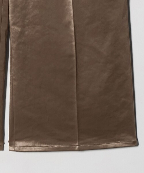 MARW UNITED ARROWS（マルゥ ユナイテッドアローズ）の「＜MARW UNITED ARROWS＞サテン ストレート パンツ（その他パンツ・レディース・モカ/ネイビー・38/36）」の17枚目の写真