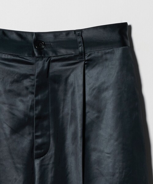 MARW UNITED ARROWS（マルゥ ユナイテッドアローズ）の「＜MARW UNITED ARROWS＞サテン ストレート パンツ（その他パンツ・レディース・モカ/ネイビー・38/36）」の20枚目の写真
