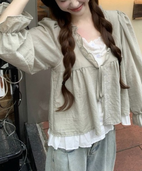 SHOUYO(ショウヨウ)の「前リボン フリルデザイン ペプラムブラウス(シャツ/ブラウス・レディース・ベージュ/ライトグリーン・M)」の7枚目の写真