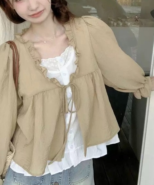 SHOUYO(ショウヨウ)の「前リボン フリルデザイン ペプラムブラウス(シャツ/ブラウス・レディース・ベージュ/ライトグリーン・M)」の14枚目の写真