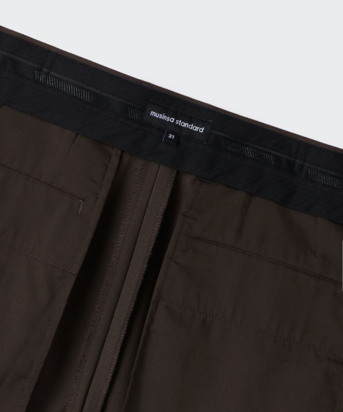 MUSINSA STANDARD（ムシンサスタンダード）の「ウィップコードストレートヒドンバンディングスラックス[ダークブラウン]（スラックス・メンズ・その他・40/38/42/36/34/32/30/31/33/26/27/28/29）」の5枚目の写真