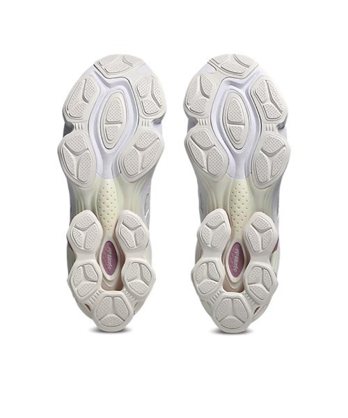ASICS(アシックス)の「ASICS/アシックス/GEL-KINETIC FLUENT/1203A892-100(スニーカー・レディース・ホワイト・24.5cm/23.5cm/24.0cm/25.0cm/23.0cm)」の6枚目の写真