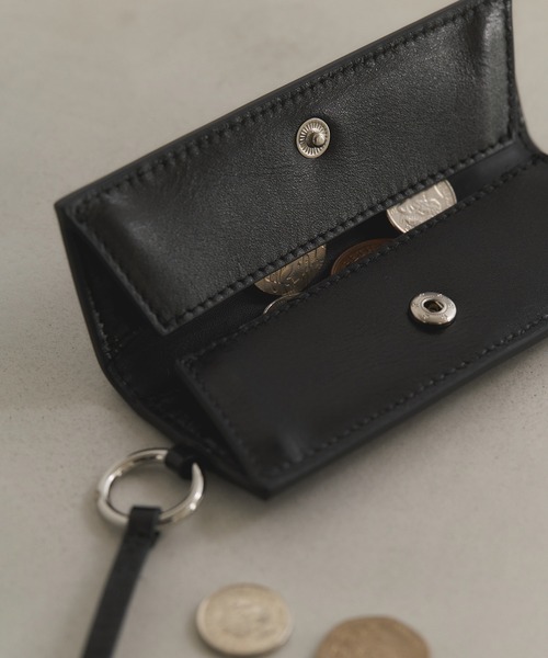ADAM ET ROPE'(アダムエロペ)の「【PFT】Coin Charm(コインケース・レディース・ブラック/ベージュ系その他・FREE)」の4枚目の写真
