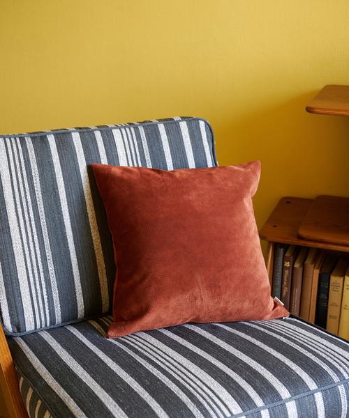 ☆クッションカバー■海外デザイナーDa.J　特集 SUEDE LEATHER CUSHION クッションカバー（クッション/クッション