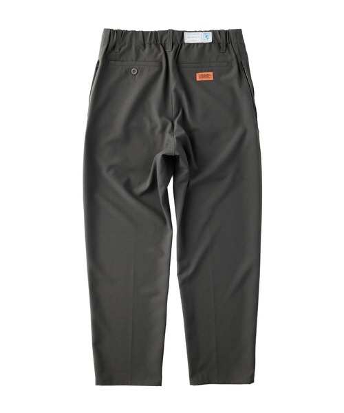 UNIVERSAL OVERALL(ユニバーサルオーバーオール)の「UNIVERSAL OVERALL Adictive OX TUCK TAPERD(その他パンツ・メンズ・ブラック/ダークグレー・34inch/32inch/30inch)」の4枚目の写真