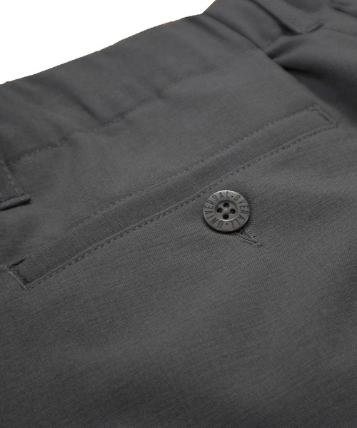UNIVERSAL OVERALL(ユニバーサルオーバーオール)の「UNIVERSAL OVERALL Adictive OX TUCK TAPERD(その他パンツ・メンズ・ブラック/ダークグレー・34inch/32inch/30inch)」の7枚目の写真
