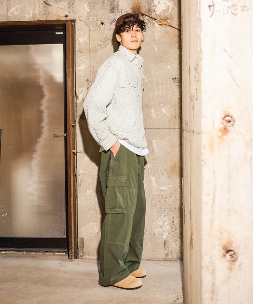 niko and...（ニコアンド）の「コットンワイドカーゴパンツ（カーゴパンツ・メンズ・ブラウン/ブラック/カーキ・MEDIUM/LARGE）」の19枚目の写真