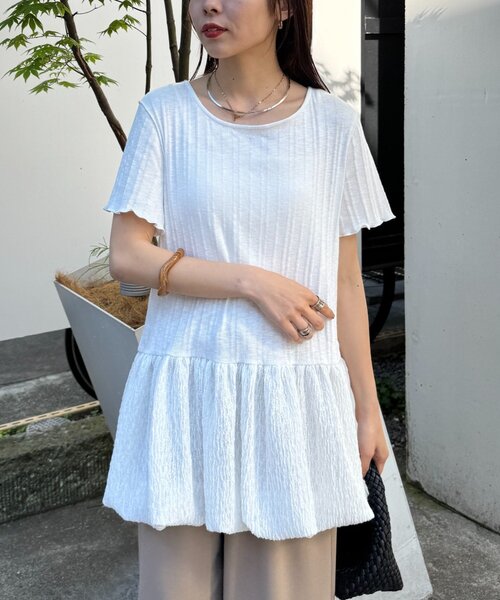 CIAOPANIC TYPY(チャオパニックティピー)の「裾バルーンランダムリブ半袖トップス(Tシャツ/カットソー・レディース・ホワイト/オフホワイト/ブラック・ONE SIZE)」の1枚目の写真