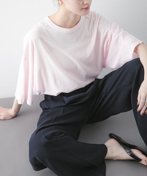 ATON（エイトン）の「『別注』ATON×URBAN RESEARCH　WIDE SLEEVE T-SHIRTS（Tシャツ/カットソー・レディース・ホワイト/ピンク・FREE）」の3枚目の写真