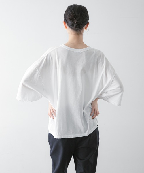 ATON（エイトン）の「『別注』ATON×URBAN RESEARCH　WIDE SLEEVE T-SHIRTS（Tシャツ/カットソー・レディース・ホワイト/ピンク・FREE）」の14枚目の写真