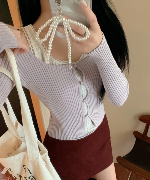 Alvia(アルビア)の「レイヤード風 ニットトップス(ニット/セーター・レディース・グレー/ラベンダー・M)」の6枚目の写真