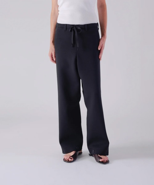 COGTHEBIGSMOKE(コグザビッグスモーク)の「【COGTHEBIGSMOKE/コグザビッグスモーク】LANA TROUSERS/イージートラウザーズ/ストレートワイドパンツ(その他パンツ・レディース・グレー/オフホワイト/ブラック・1)」の1枚目の写真