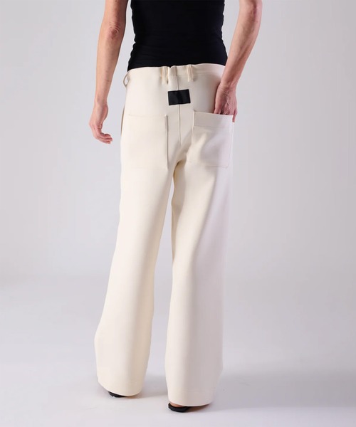 COGTHEBIGSMOKE(コグザビッグスモーク)の「【COGTHEBIGSMOKE/コグザビッグスモーク】LANA TROUSERS/イージートラウザーズ/ストレートワイドパンツ(その他パンツ・レディース・グレー/オフホワイト/ブラック・1)」の7枚目の写真