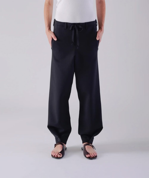COGTHEBIGSMOKE(コグザビッグスモーク)の「【COGTHEBIGSMOKE/コグザビッグスモーク】LANA TROUSERS/イージートラウザーズ/ストレートワイドパンツ(その他パンツ・レディース・グレー/オフホワイト/ブラック・1)」の10枚目の写真