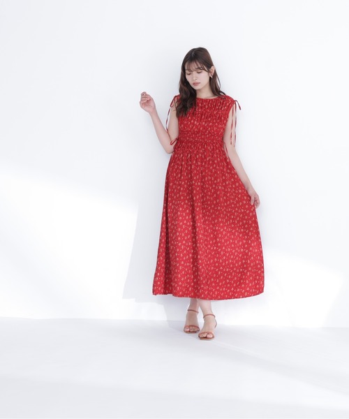 NATURAL BEAUTY BASIC(ナチュラルビューティーベーシック)の「フラワープリントドロストワンピース(ワンピース・レディース・ブラック系その他2/ホワイト系その他/レッド系その他・P/S/MEDIUM/SMALL)」の21枚目の写真