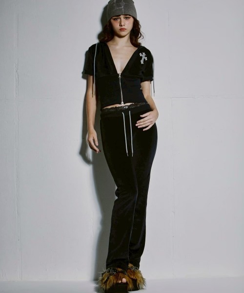 GATELESS(ゲートレス)の「【GATELESS】SUMMER RETRO ZIP UP / 【ゲートレス】ロゴサマーレトロジップアップ半袖Tシャツ(パーカー・レディース・ネイビー/ホワイト・ONE SIZE)」の17枚目の写真