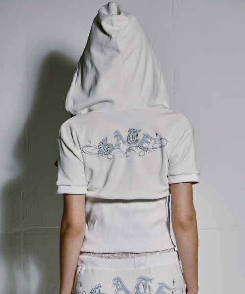 GATELESS(ゲートレス)の「【GATELESS】SUMMER RETRO ZIP UP / 【ゲートレス】ロゴサマーレトロジップアップ半袖Tシャツ(パーカー・レディース・ネイビー/ホワイト・ONE SIZE)」の10枚目の写真