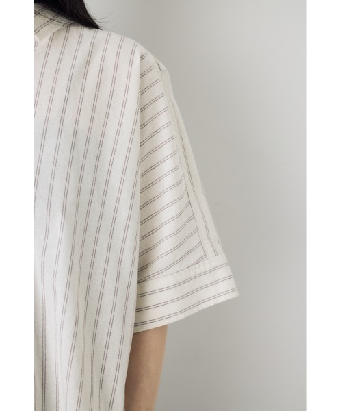 AZUL by moussy(アズールバイマウジー)の「【セットアップ対応】フレンチリネンCOOLMAXショートドルマンシャツ 春服 夏服 五分丈 半端丈 冷房対策 羽織(シャツ/ブラウス・レディース・ストライプ/ブラック/オフホワイト・FREE)」の14枚目の写真