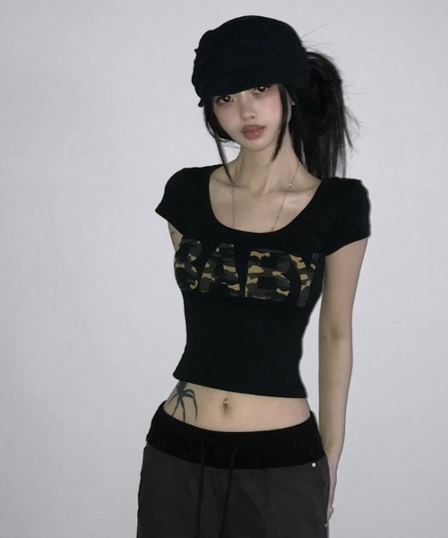 THEAIRTOWN(ジエアタウン)の「hollyhock camo baby top(Tシャツ/カットソー・レディース・グレー/ブラック/ミント・FREE)」の2枚目の写真