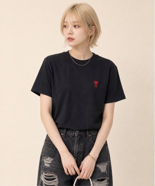AMI Alexandre Mattiussi（アミアレクサンドルマテュッシ）の「【AMI PARIS】アミ パリス Small Heart Logo Hale T-Shirt ワンポイント ロゴ Tシャツ/ BFUTS001-724（Tシャツ/カットソー・メンズ・ブラック/ホワイト・SMALL/MEDIUM/LARGE/X-LARGE）」の6枚目の写真