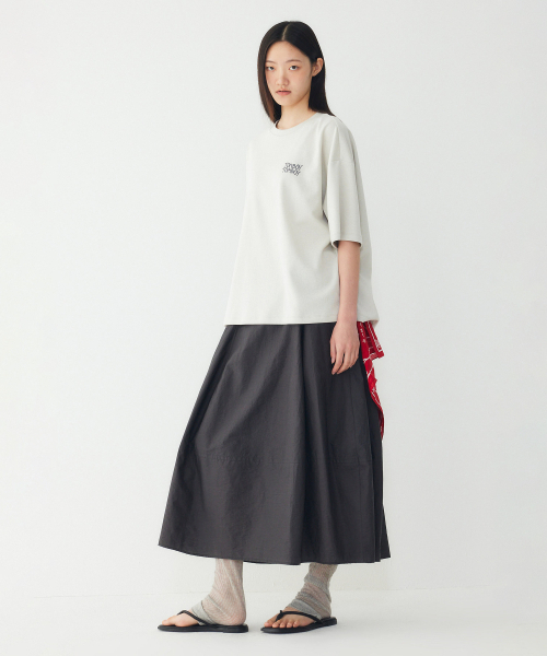 STUDIO TOMBOY(スタジオトムボーイ)の「レタリンググラフィックTシャツ_ライトグレー91F6222785(Tシャツ/カットソー・レディース・ライトグレー・OS)」の4枚目の写真