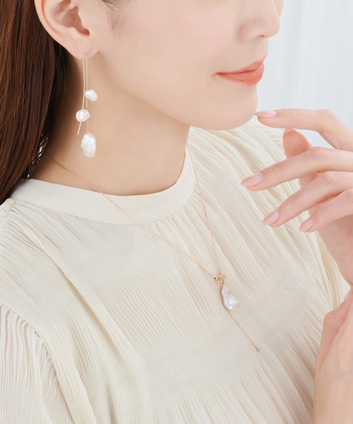 festaria bijou SOPHIA(フェスタリアビジュソフィア)の「K10YG 淡水パール ピアス(ピアス(両耳用)・レディース・イエローゴールド・ONE SIZE)」の5枚目の写真