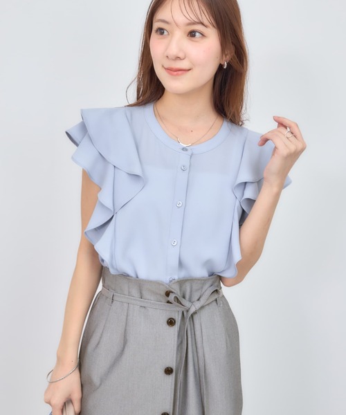 COHINA（コヒナ）の「ティアードラッフルブラウス 【低身長・小柄女性】（シャツ/ブラウス・レディース・ブルー/ホワイト/ベージュ・ONE SIZE）」の10枚目の写真