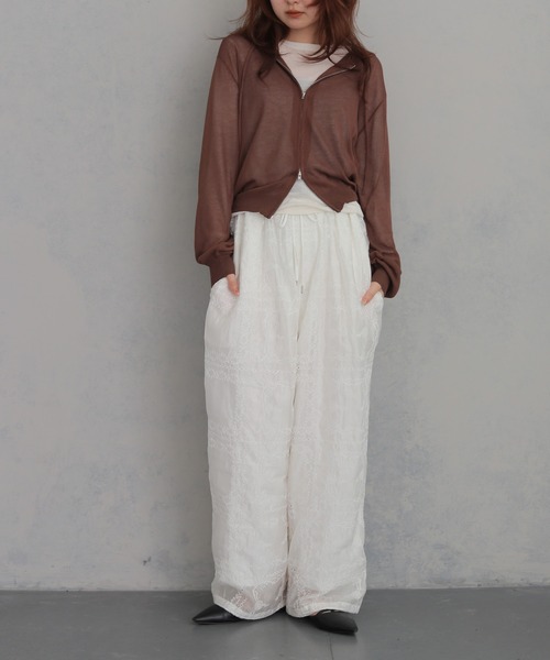 cheriella（シェリエラ）の「【cheriella】シアーフードダブルジップニットパーカー  SHEER DOUBLE ZIP KNIT HOODIE（カーディガン/ボレロ・レディース・ブラウン/ネイビー/パープル/アイボリー/レモンイエロー・FREE）」の6枚目の写真