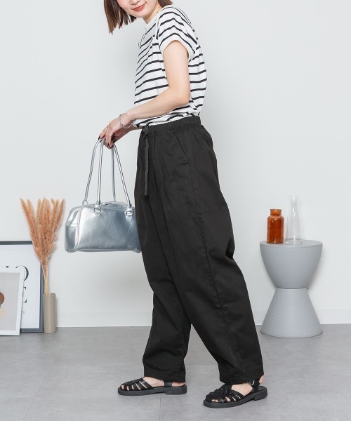 MARAI(マーライ)の「前バックルバルーンパンツ(その他パンツ・レディース・ブラック/ベージュ/カーキ・LL/3L/4L/L/M)」の19枚目の写真