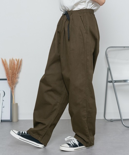 MARAI(マーライ)の「前バックルバルーンパンツ(その他パンツ・レディース・ブラック/ベージュ/カーキ・LL/3L/4L/L/M)」の6枚目の写真