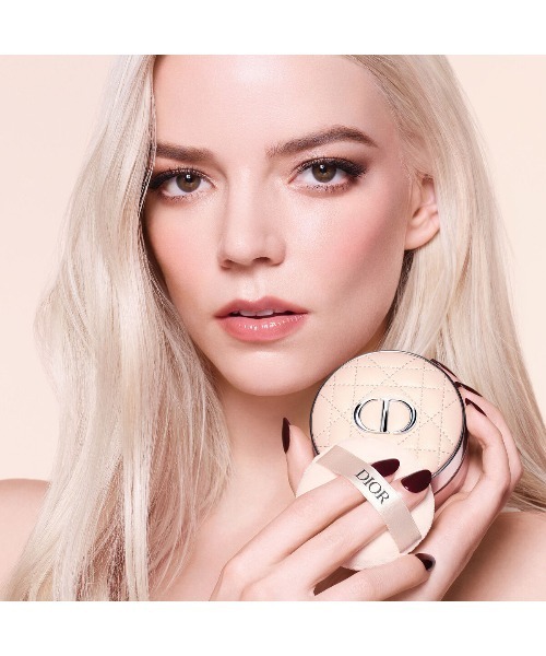 Dior(ディオール)の「ディオール フォーエヴァー オン セット パウダー(フェイスパウダー・レディース・05 クリスタル ピンク/01 フェアー/00 トランスルーセント/02 ライト・FREE)」の18枚目の写真