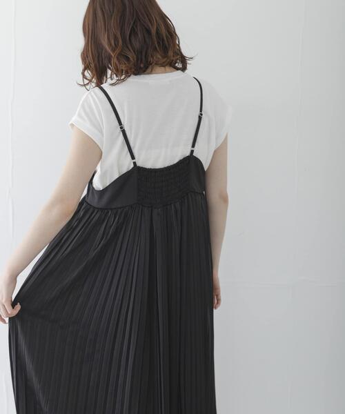 URBAN RESEARCH Sonny Label(アーバンリサーチサニーレーベル)の「『WEB限定』Tシャツ×プリーツキャミワンピース SET(ワンピース・レディース・グレー/ブラック・FREE)」の4枚目の写真