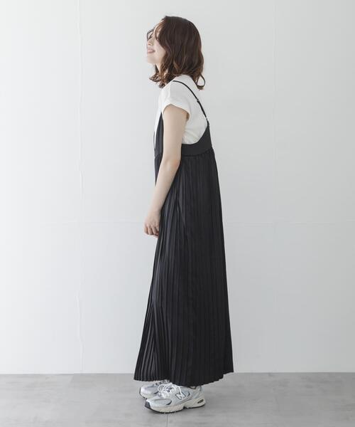 URBAN RESEARCH Sonny Label(アーバンリサーチサニーレーベル)の「『WEB限定』Tシャツ×プリーツキャミワンピース SET(ワンピース・レディース・グレー/ブラック・FREE)」の8枚目の写真