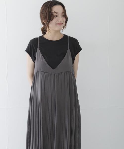 URBAN RESEARCH Sonny Label(アーバンリサーチサニーレーベル)の「『WEB限定』Tシャツ×プリーツキャミワンピース SET(ワンピース・レディース・グレー/ブラック・FREE)」の17枚目の写真