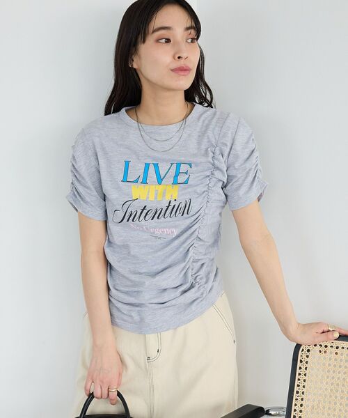 CRAFT STANDARD BOUTIQUE(クラフトスタンダードブティック)の「シャーリングプリントTシャツ(Tシャツ/カットソー・レディース・杢グレー/オフホワイト・FREE)」の5枚目の写真