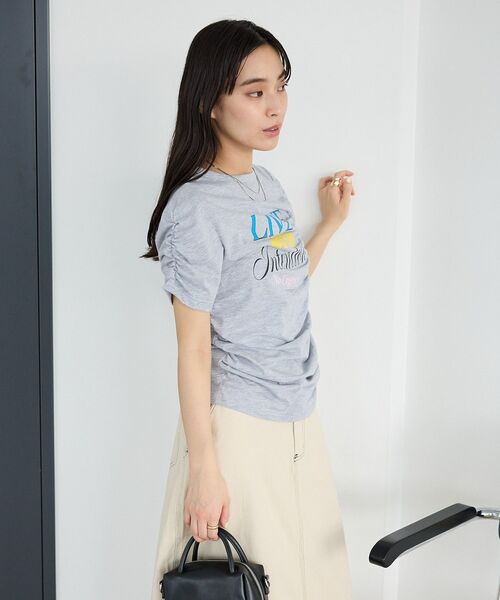 CRAFT STANDARD BOUTIQUE(クラフトスタンダードブティック)の「シャーリングプリントTシャツ(Tシャツ/カットソー・レディース・杢グレー/オフホワイト・FREE)」の7枚目の写真