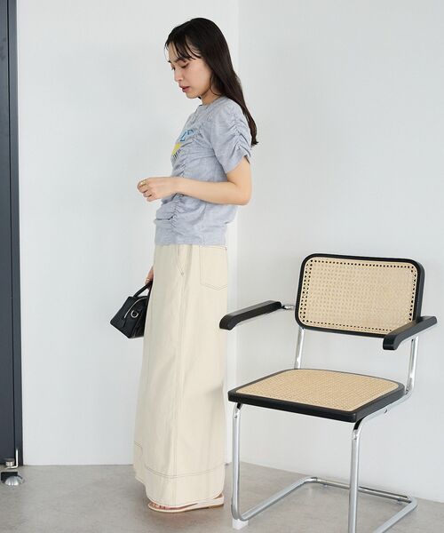 CRAFT STANDARD BOUTIQUE(クラフトスタンダードブティック)の「シャーリングプリントTシャツ(Tシャツ/カットソー・レディース・杢グレー/オフホワイト・FREE)」の11枚目の写真