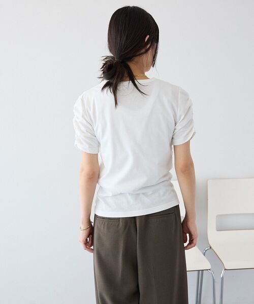 CRAFT STANDARD BOUTIQUE(クラフトスタンダードブティック)の「シャーリングプリントTシャツ(Tシャツ/カットソー・レディース・杢グレー/オフホワイト・FREE)」の18枚目の写真