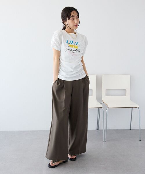 CRAFT STANDARD BOUTIQUE(クラフトスタンダードブティック)の「シャーリングプリントTシャツ(Tシャツ/カットソー・レディース・杢グレー/オフホワイト・FREE)」の19枚目の写真
