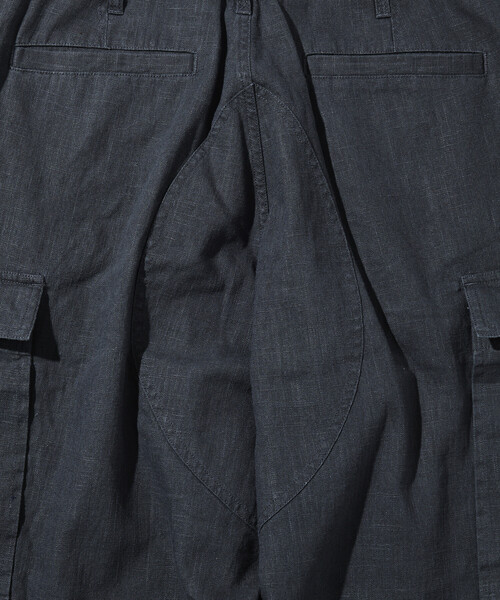 FREAK'S STORE(フリークスストア)の「LINEN COTTON EASY CARGO PANTS/リネンコットン イージーカーゴパンツ【セットアップ対応】(カーゴパンツ・メンズ・ネイビー/チャコールグレー/ブラウン・MEDIUM/LARGE)」の20枚目の写真