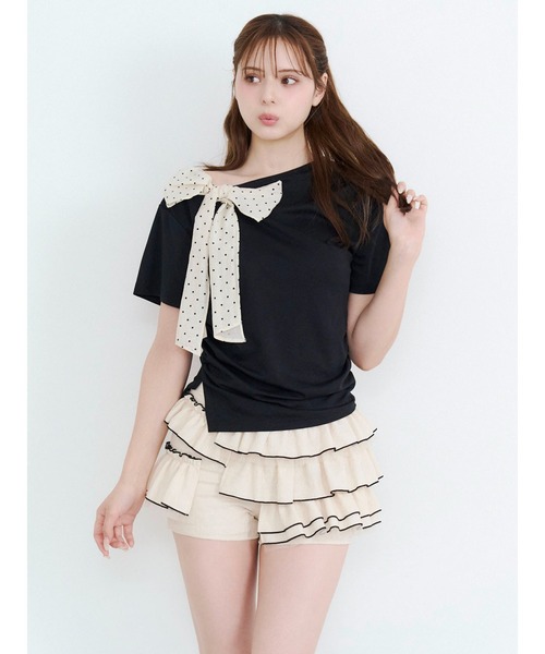 CALNAMUR(カルナムール)の「リボン付きTシャツ(Tシャツ/カットソー・レディース・グレー/イエロー/ブラック・FREE)」の5枚目の写真